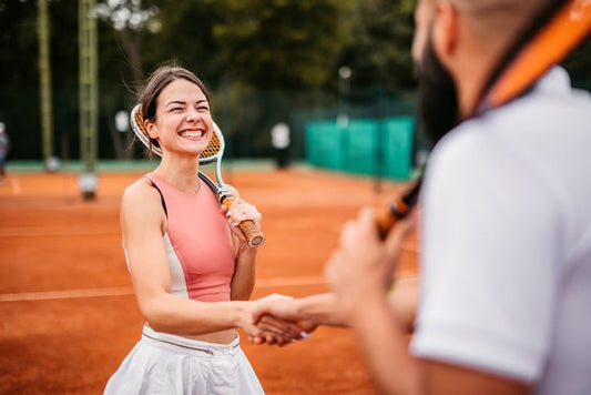 4 idées pour trouver un partenaire de tennis - Jeu Set Match